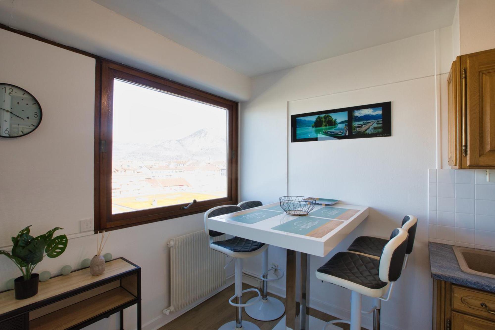 アヌシーLe Sommet Citadin Avec Vueアパートメント エクステリア 写真
