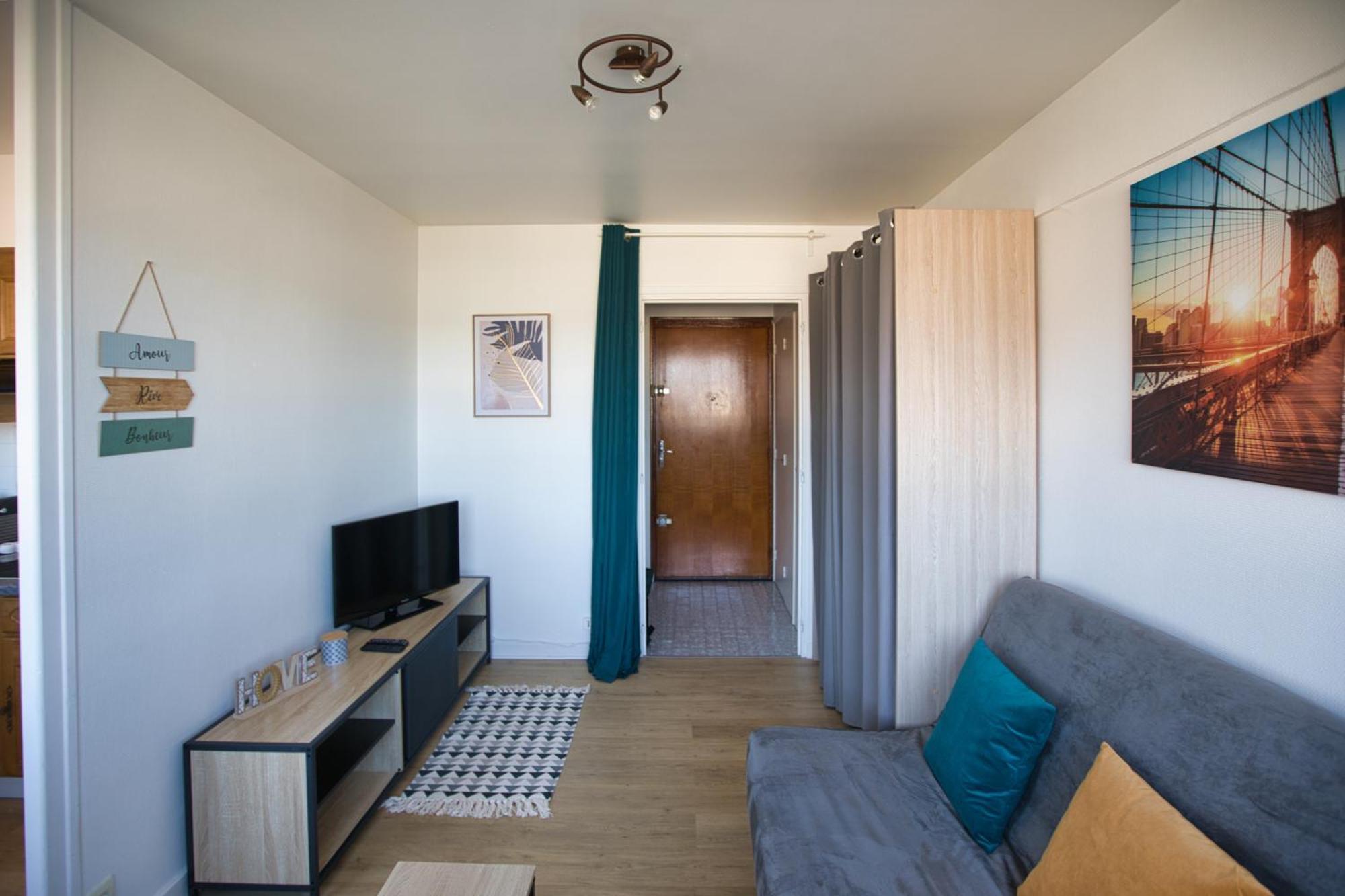 アヌシーLe Sommet Citadin Avec Vueアパートメント エクステリア 写真