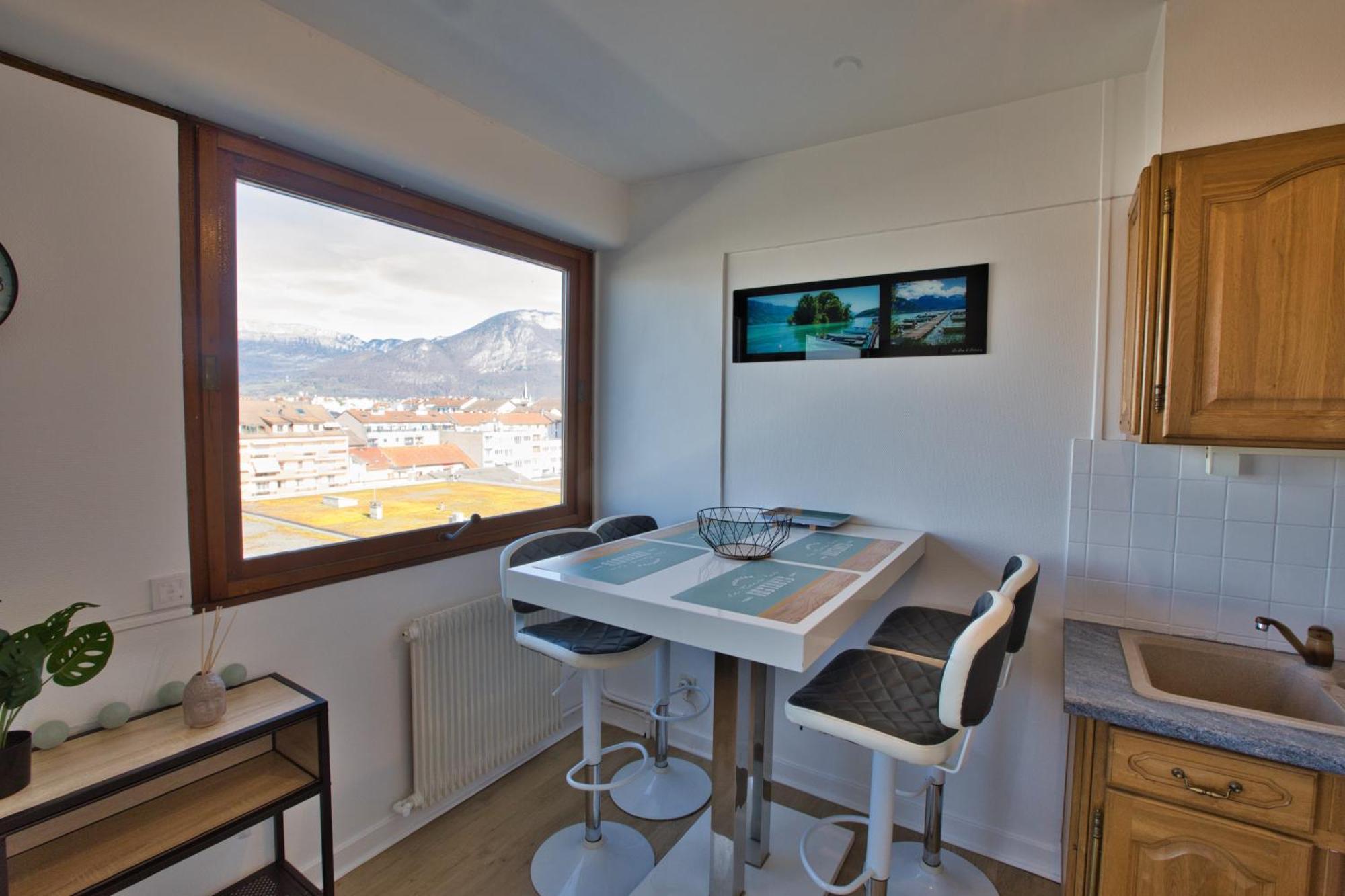 アヌシーLe Sommet Citadin Avec Vueアパートメント エクステリア 写真
