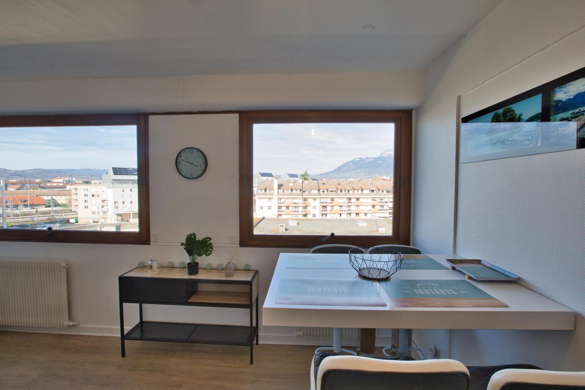 アヌシーLe Sommet Citadin Avec Vueアパートメント エクステリア 写真