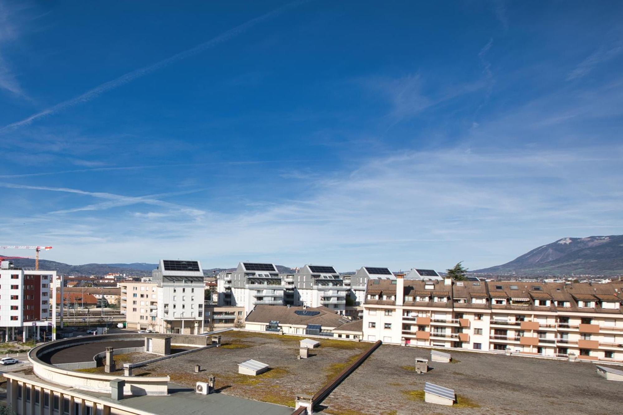 アヌシーLe Sommet Citadin Avec Vueアパートメント エクステリア 写真